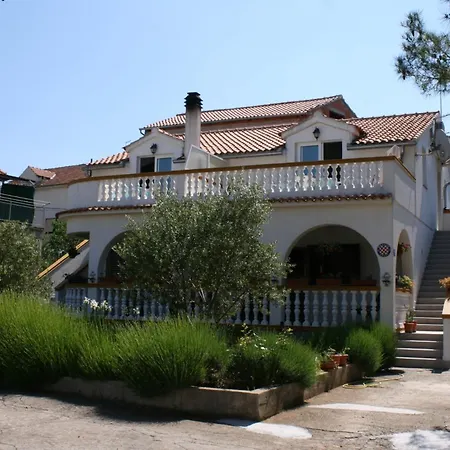 Appartement With A Parking Space Pirovac, Sibenik - 6246 Pirovac