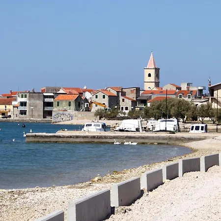 Appartement With A Parking Space Pirovac, Sibenik - 6246 *