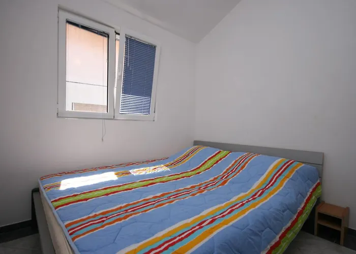 With A Parking Space Pirovac, Sibenik - 6246 *