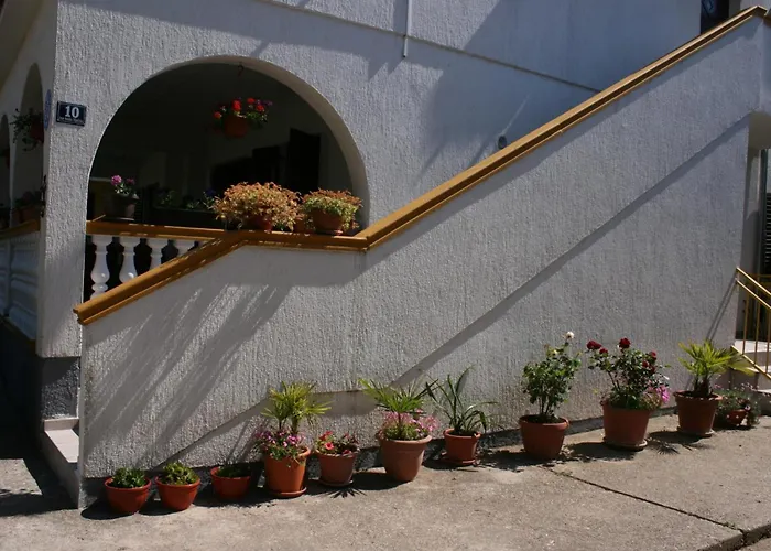 Apartamento With A Parking Space Pirovac, Sibenik - 6246 Pirovac